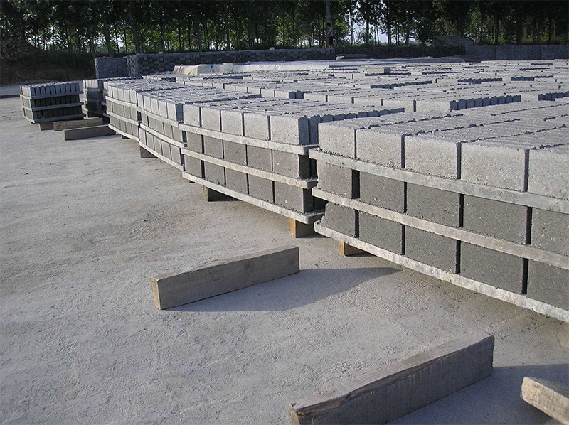 <a href=http://m.jajan.com.cn/zjtb/ target=_blank class=infotextkey>免燒磚機托板</a>